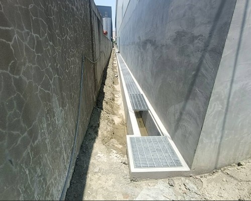 彰化芳苑排水溝開挖 出土 回填