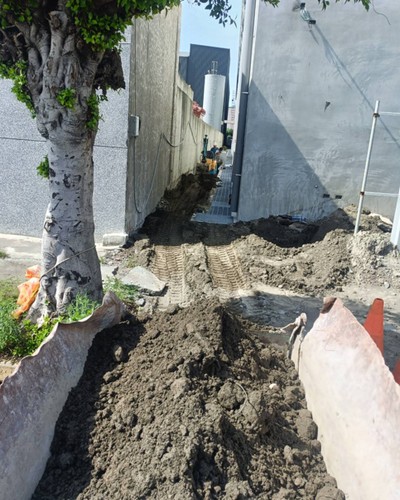 彰化芳苑排水溝開挖 出土 回填